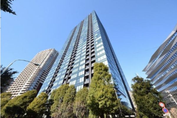 ローランド自宅マンション